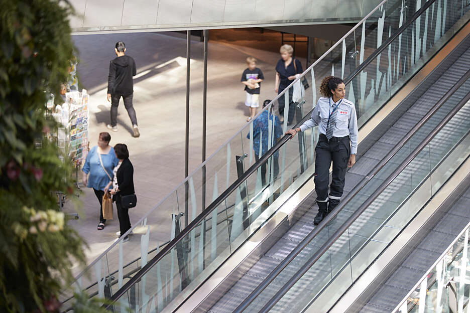 standard block desktop no guard mall escalator (2)